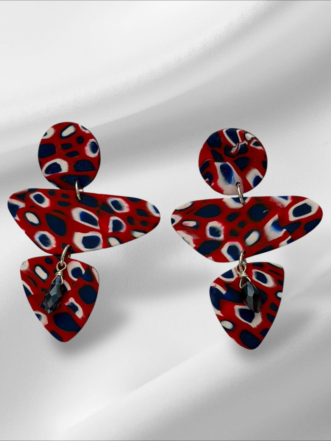 Aura Glow Abstracts in Red with Jewels Earrings Love Hand and Heart 