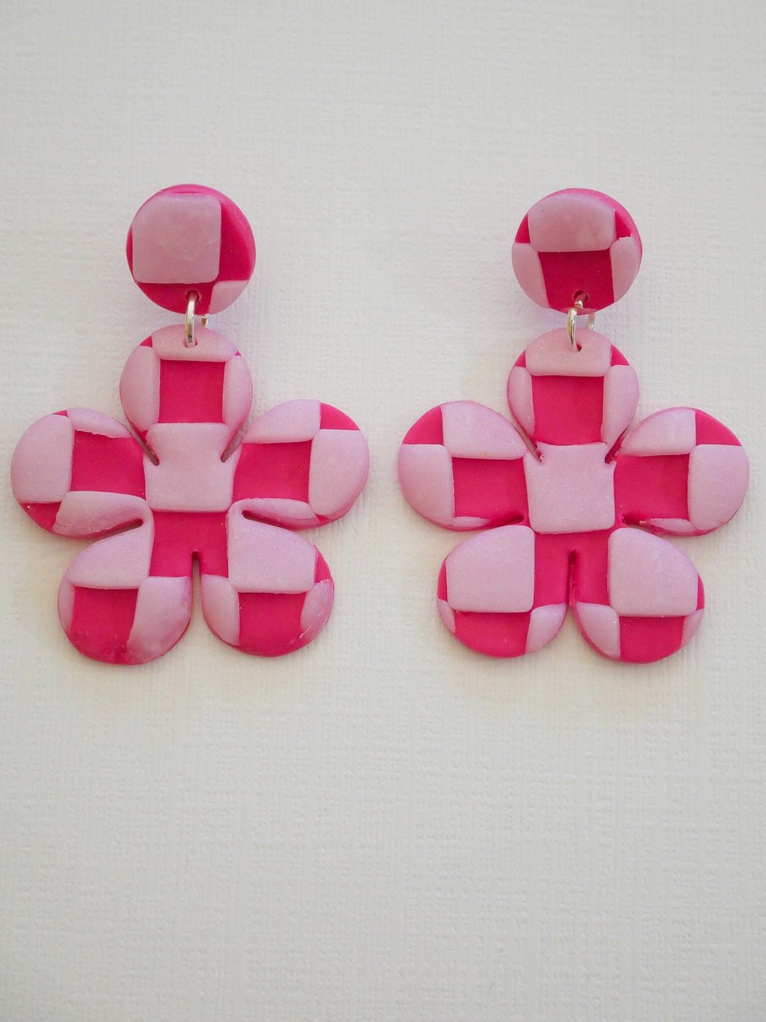 Checkered Pink Flowers Stud Earrings Love Hand and Heart 