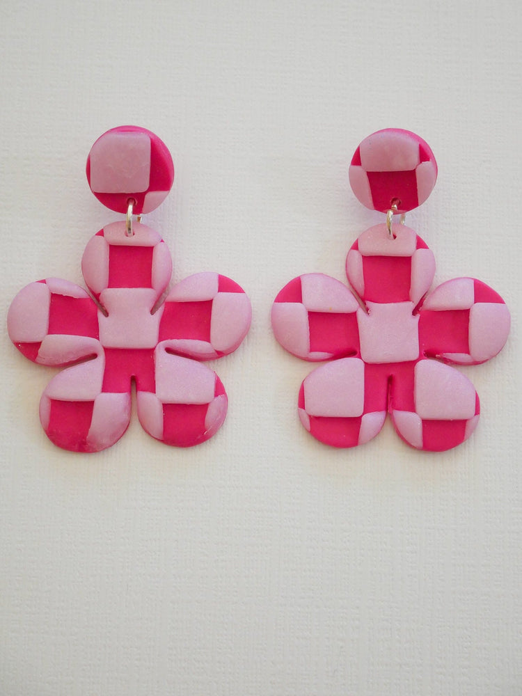 Checkered Pink Flowers Stud Earrings Love Hand and Heart 