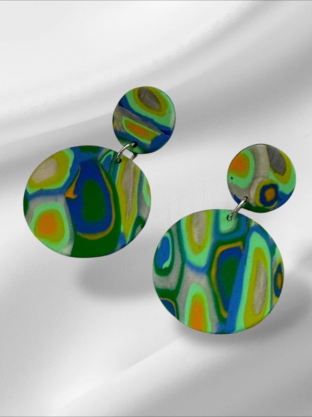 Mini Aura Glow Round in Mint Earrings Love Hand and Heart 