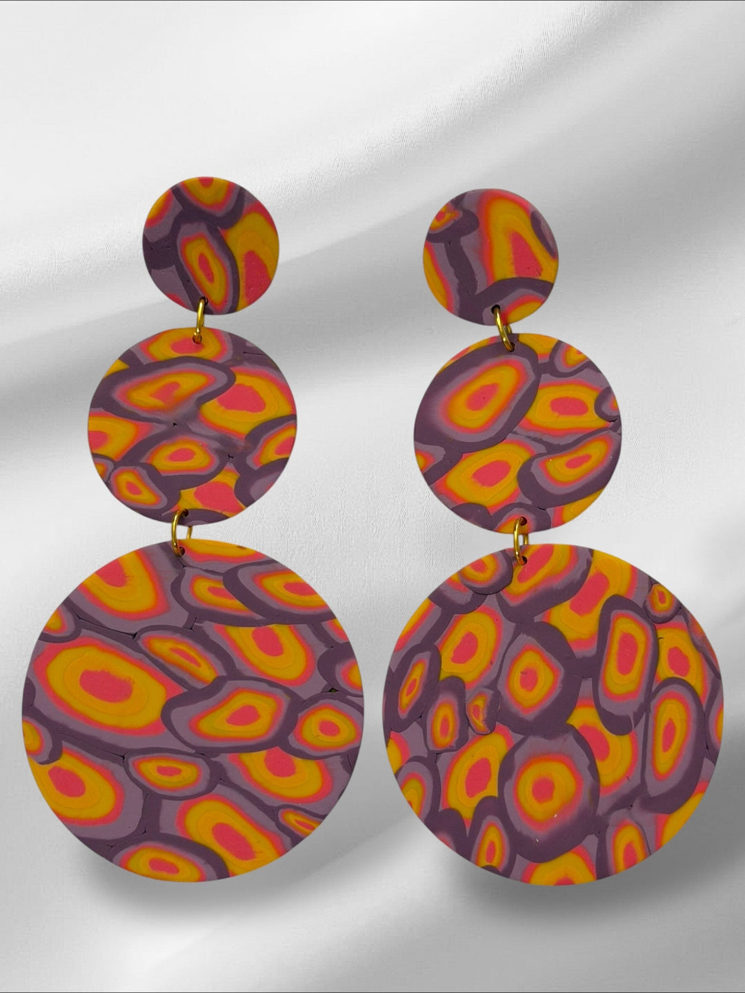 XL Aura Glow Signatures in Purple Earrings Love Hand and Heart 