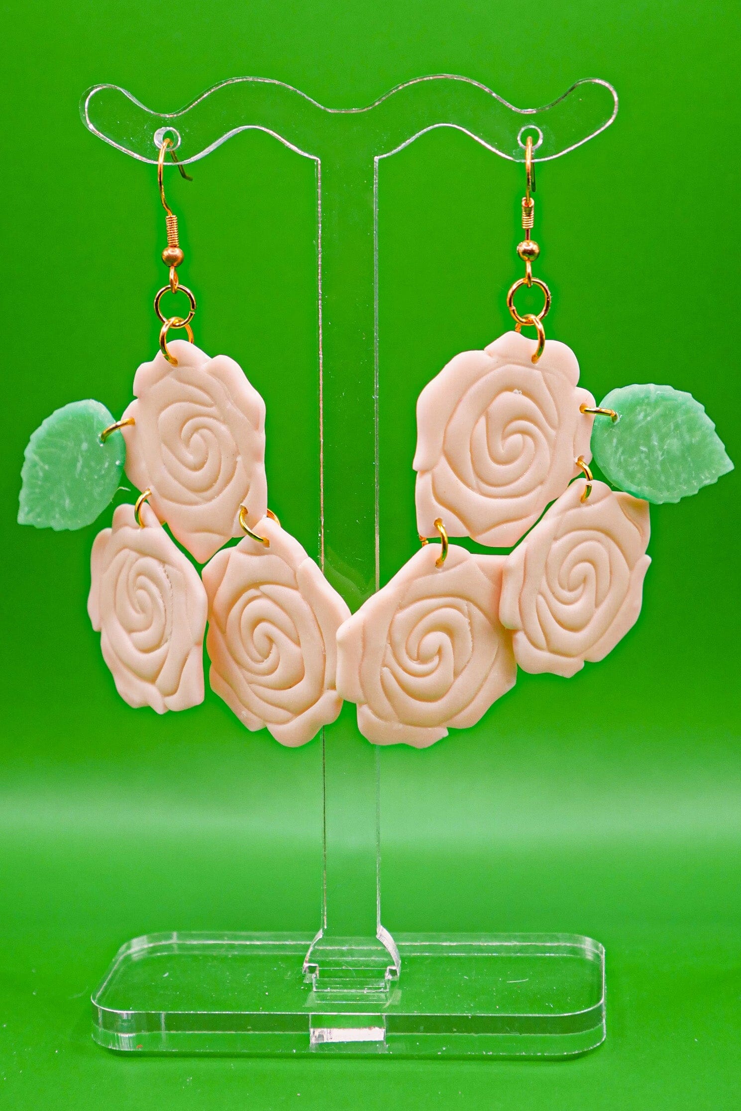 Beige Roses Hooks Love Hand and Heart 